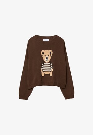 Bruine gebreide trui met een teddybeer die een gestreept shirt draagt, gebreid op de voorkant, met een ronde halslijn en lange mouwen.