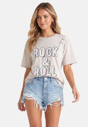 IZIA - T-shirt z nadrukiem