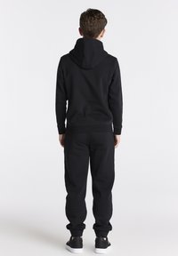 SIKSILK Felpa - black