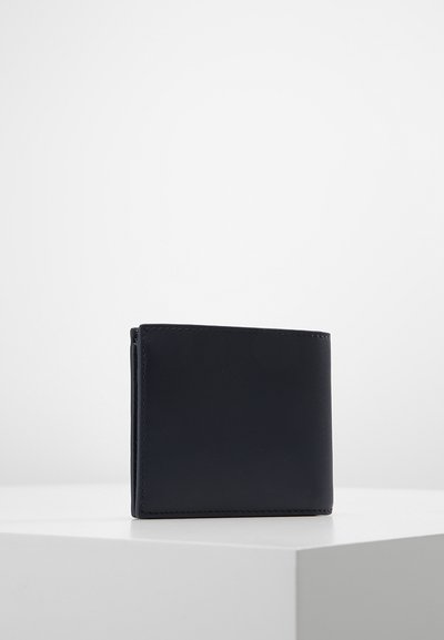 Portefeuille en cuir noir avec un design pliable, texture lisse et bords cousus. Taille compacte, adapté pour les cartes et l'argent liquide.
