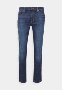 Jean en denim bleu avec fermeture bouton et zip, poches avant et coupe droite sur fond blanc uni.