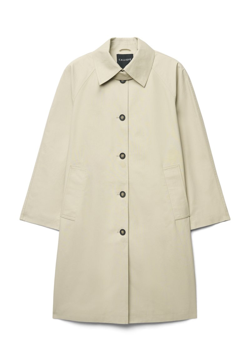 Beiger Regenmantel mit Kragen, Knopfverschluss, zwei Seitentaschen und lockerer Passform. Hergestellt aus glattem, leichtem Stoff.