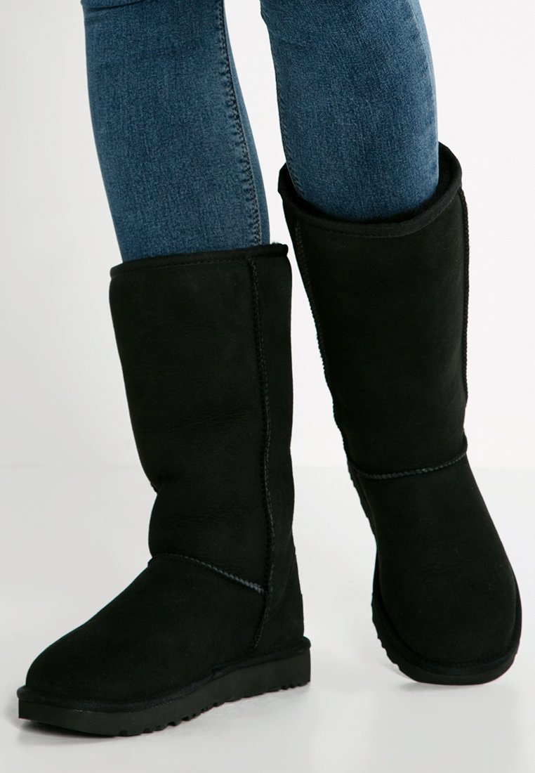 UGG - CLASSIC II - Bottes - black, Agrandir