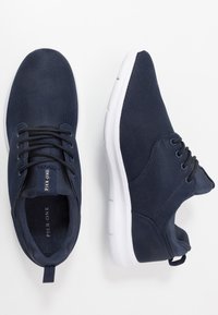 Pier One UNISEX - Sapatilhas - blue
