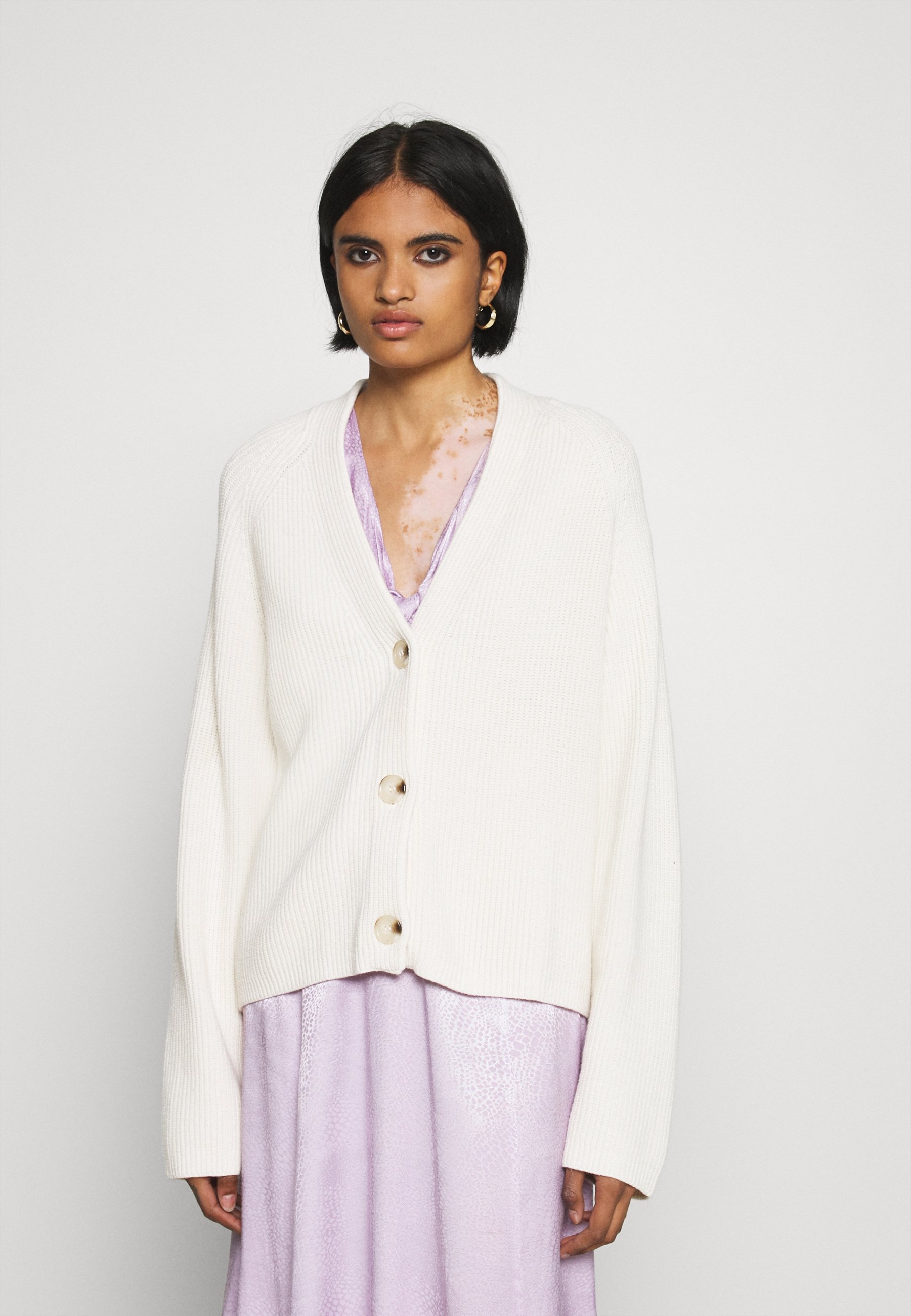 EDITED LOGAN CARDIGAN - Cardigan - offwhite/off-white - Zalando.co.uk