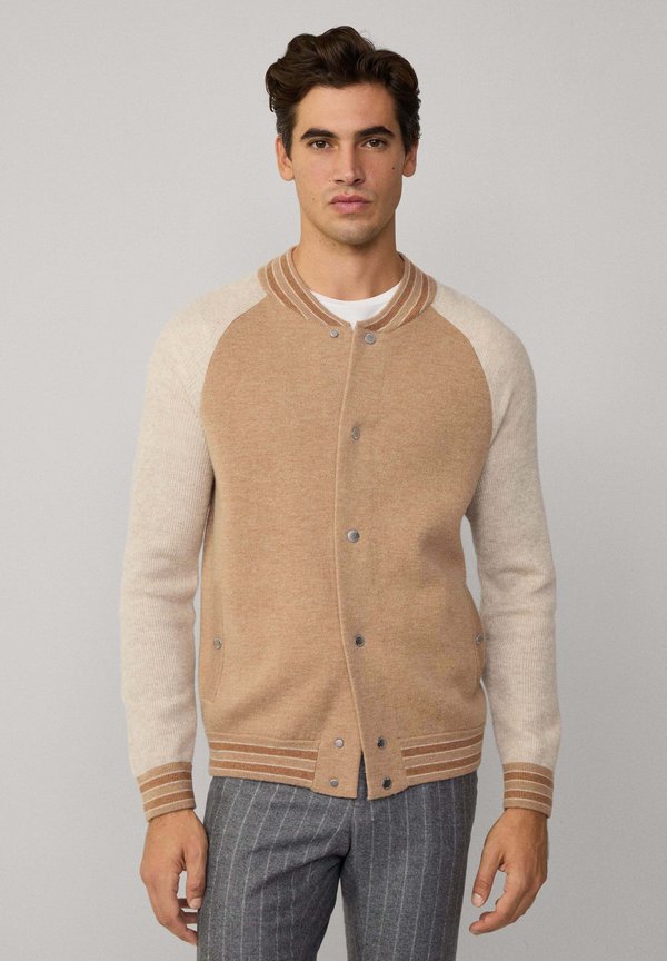 Strickjacke - camel beige