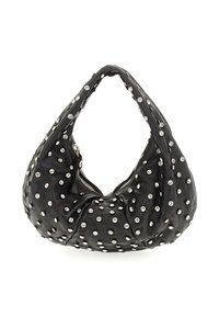 Borsa hobo in pelle nera con chiusura a cerniera, decorata con borchie circolari in argento disposte uniformemente su tutta la superficie e sul manico.