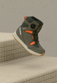 Non selezionato, olive