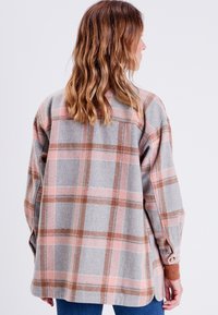 BONOBO Jeans WEIT GESCHNITTENE - Cappotto corto - rouge clair