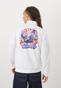 Thumbnail Image 4