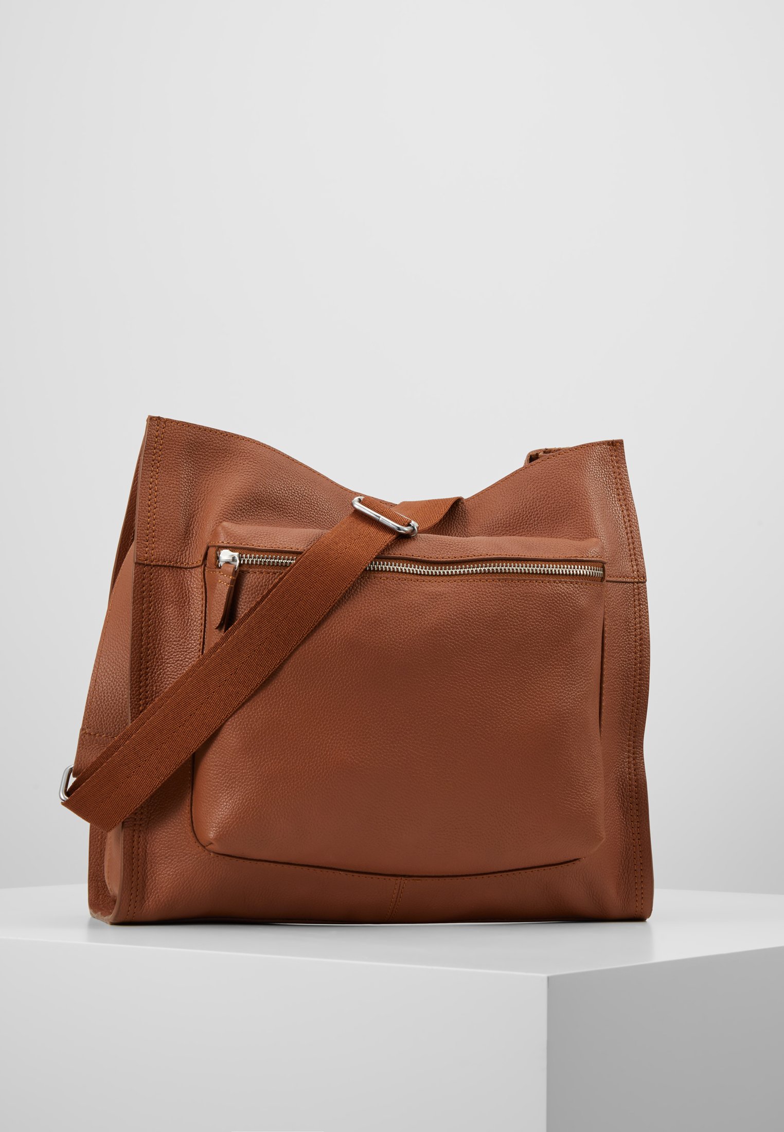 Zign LEATHER Shoppingveske cognac Zalando.no Zign Shoppingveske dark brown Zalando.no