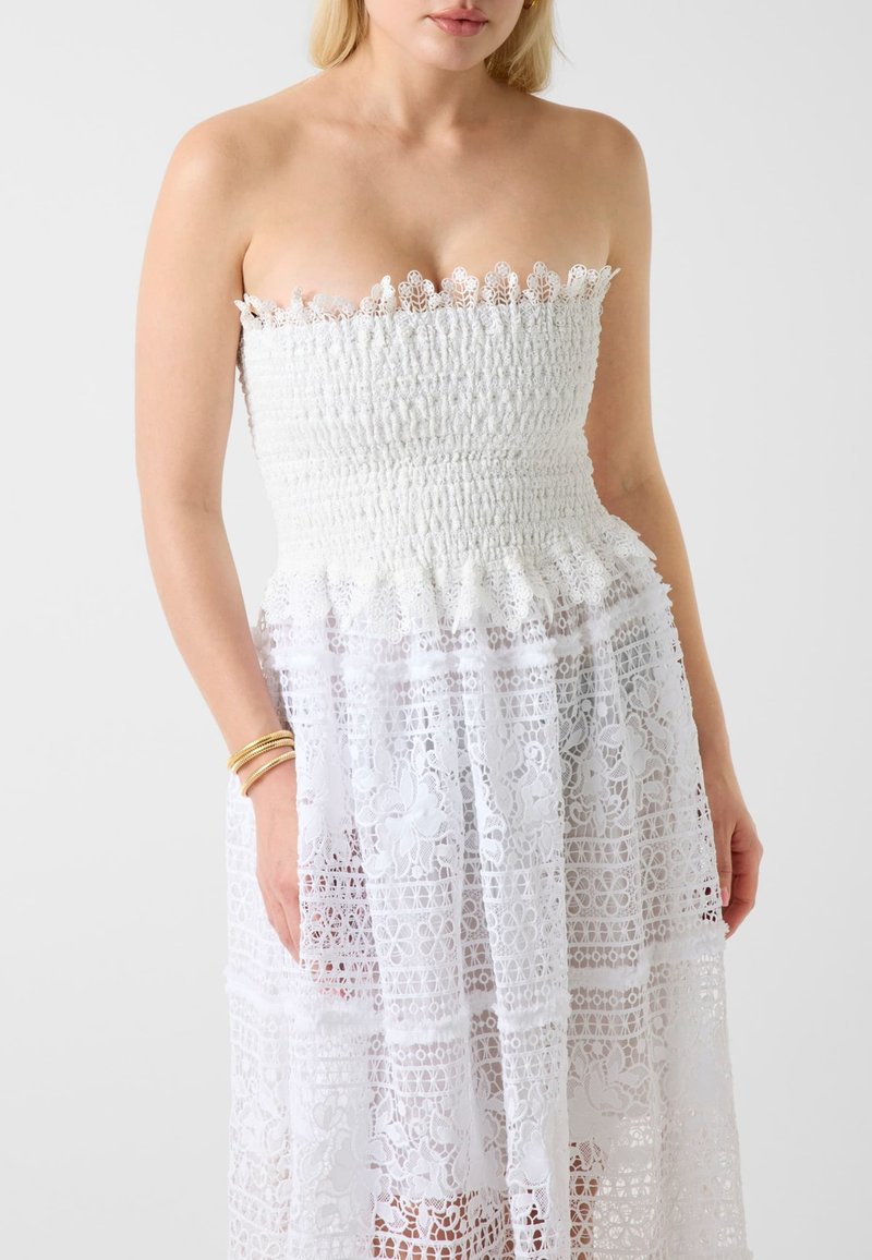 MARCIANO BY GUESS MARCIANO TRGERLOSES MAXI KLEID - Maxi dress - wei/white  - Zalando.ie