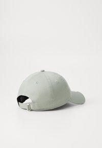 New Era LEAGUE ESSENTIAL 9TWENTY® UNISEX - Naģene - green
