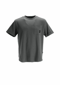 T-shirt grigio a maniche corte realizzato in tessuto texturizzato, dotato di una tasca sul petto sinistro e maniche arrotolate, con un piccolo logo decorativo.