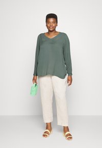 Kaffe Curve BLOUSE - Blouse - balsam green