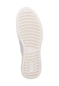 Semelle de sneaker blanche avec un motif texturé et strié ; matériau en caoutchouc léger ; présente un petit logo et une indication de taille 37.