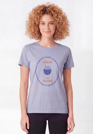 watapparel, CATCH ME BY THE OCEAN - Print T-shirt - lavender
