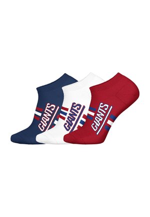 Dreier-Set Knöchelsocken in Marineblau, Weiß und Rot. Jede Socke ist mit dem auffälligen Schriftzug "GIANTS" und horizontalen Streifenakzenten versehen.