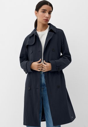 DOTÉ D’UNE CEINTURE À NOUER - Trenchcoat - navy
