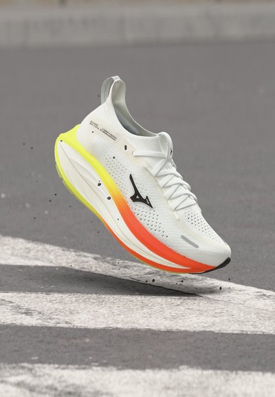 Mizuno NEO VISTA 3