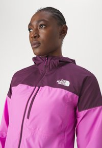 The North Face HIGHER RUN WIND JACKET - Sportska jakna - violet crocus/black currant purple