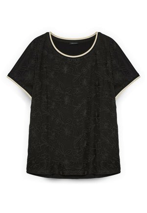 Czarna bluzka z krótkim rękawem, z subtelnym kwiatowym haftem i cienkim kremowym obszyciem wokół dekoltu i krawędzi rękawów.