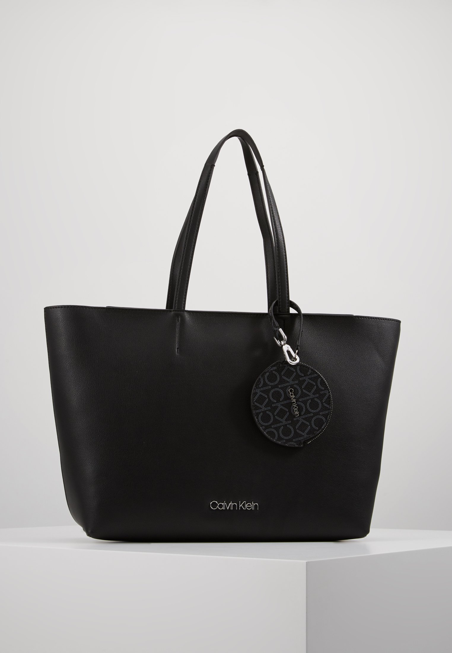 Calvin Klein Sac A Main Black Noir Zalando Fr