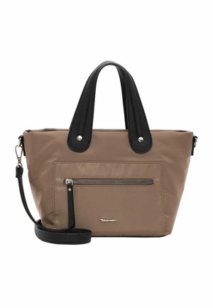 Bolso marrón con asas negras y correa para el hombro desmontable, bolsillo frontal con cremallera y logo de la marca plateado en la parte inferior delantera.
