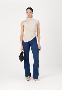 ONLY ONLRAIN FLARED  - Kavbojke na trapez - medium blue denim