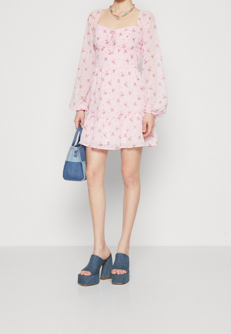 Hollister Co. Day dress - pink - (Pre-owned) - Zalando.ie