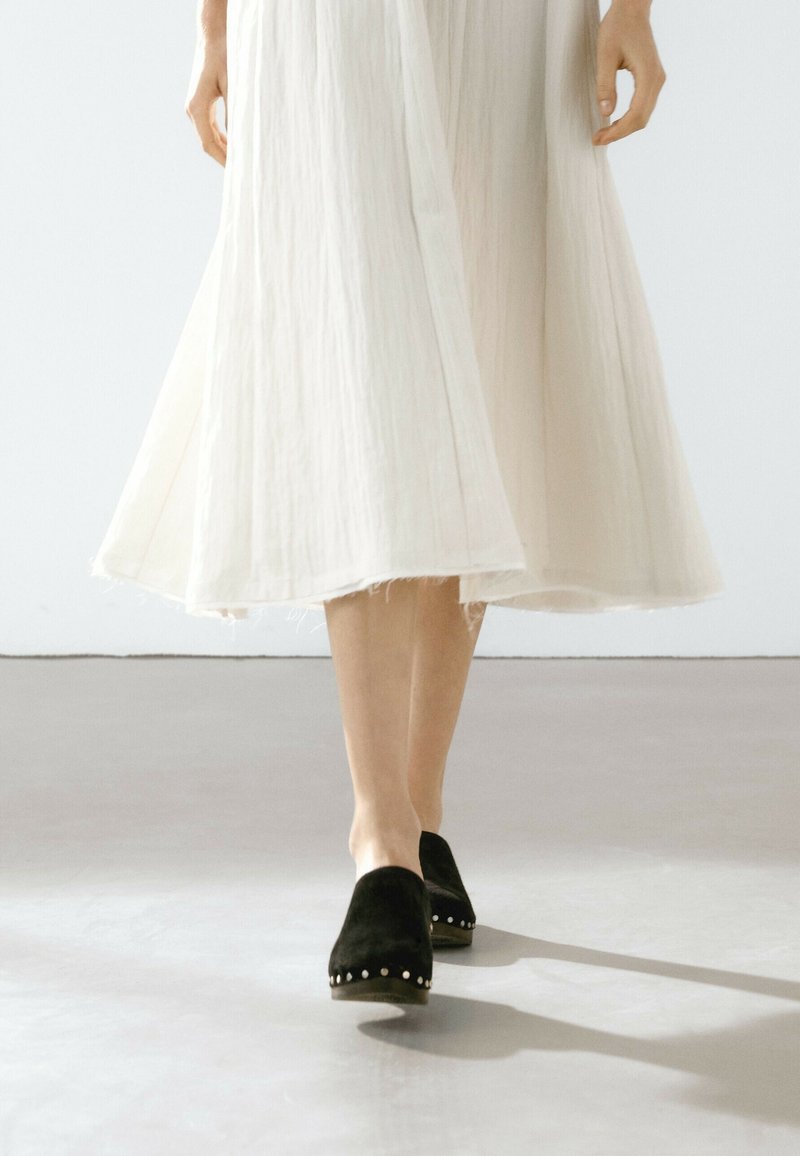 Massimo Dutti Day dress - white - (Pre-owned) - Zalando.ie