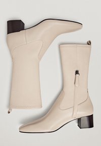 Massimo Dutti Ankle boot