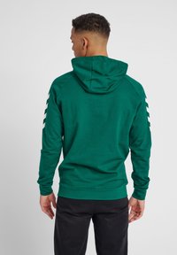 Hummel HMLGO  - Felpa con cappuccio - evergreen