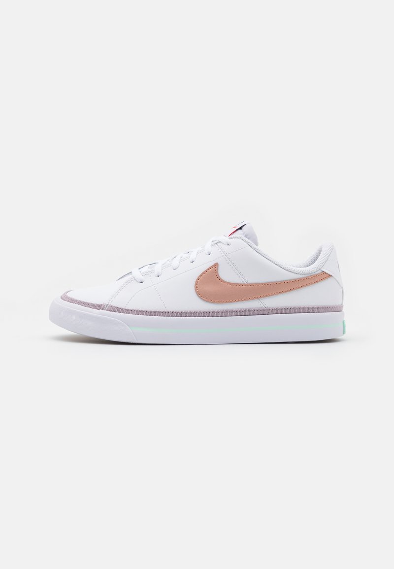Nike Sportswear COURT LEGACY - Sneakers basse - white/metallic red bronze/mint foam/amethyst ash