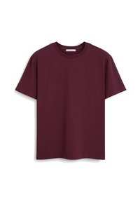 Burgundowy bawełniany t-shirt z krótkim rękawem, okrągłym dekoltem i luźnym krojem. Gładka tekstura bez widocznych wzorów lub akcentów.