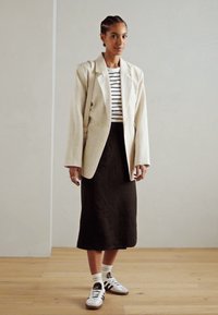 Anna Field Top - black/white