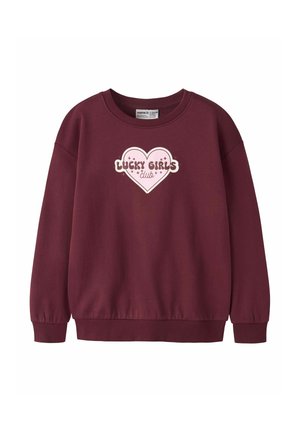 Sweat-shirt col rond couleur bordeaux avec poignets et ourlet côtelés, et un graphique de cœur rose avec l'inscription « Lucky Girls club » au centre devant.