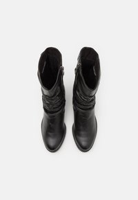 Marco Tozzi Stiefel - black