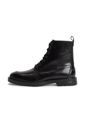 Tommy Hilfiger, CLEATED HILFIGER BRUSH WL BOOT - Боти с връзки до глезена - black