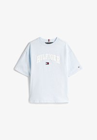 Unselected, breezy blue heather