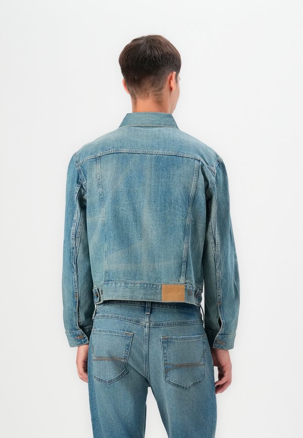TRUCKER JACKET - Denim jacket - cyan dust4