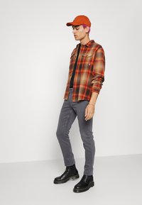 Only & Sons ONSLOOM LIFE  - Calças de ganga justas - grey denim