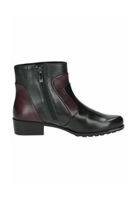 Botas de tobillo en negro y burdeos con un diseño elegante, material de cuero, cierre de cremallera lateral y un tacón bajo cuadrado. Acentos texturizados en los lados.