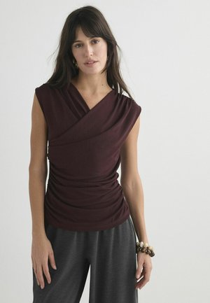 Next, REGULAR FIT - V-NECK DRAPE SHORT SLEEVE TOP - T-Shirt basic - wine