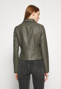ONLY ONLGEMMA BIKER  - Casaco de pele sintética - gunmetal