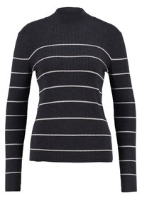 Pull en maille côtelée bleu marine foncé avec des manches longues et un col haut. Présenté avec de fines rayures horizontales grises sur la poitrine et les manches.