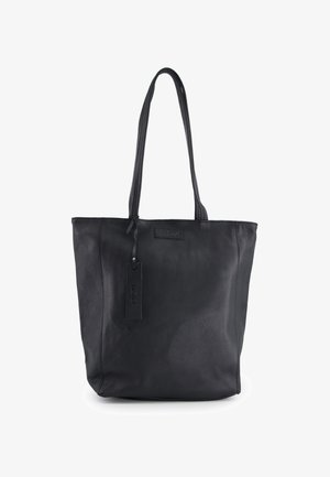 Schwarze Leder-Tote mit strukturiertem Finish, zwei langen Trägern und rechteckiger Form. Verfügt über ein Markenetikett an der Seite.