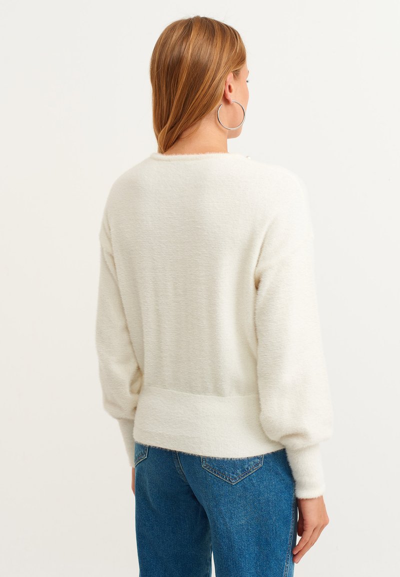 Damen Strickjacken | OXXO Strickpullover ice milk/weiß - IE58866 Damen Strickjacken | OXXO Strickpullover ice milk/weiß - IE58866
