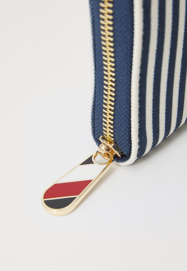 POPPY SUMMER - Wallet2