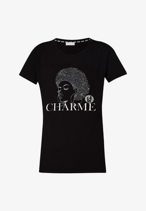 T-shirt nera in cotone con scollo rotondo. Presenta una grafica di un volto stilizzato e la parola "CHARME" in testo bianco.